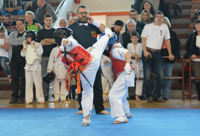 Németh Jankó fejrúgása pontot ér