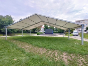 Szurkolói sátor és LED fal a Várárokban